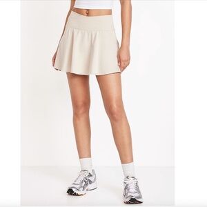 OLD NAVY | Extra High-Waisted CloudComfy Skort (size medium)